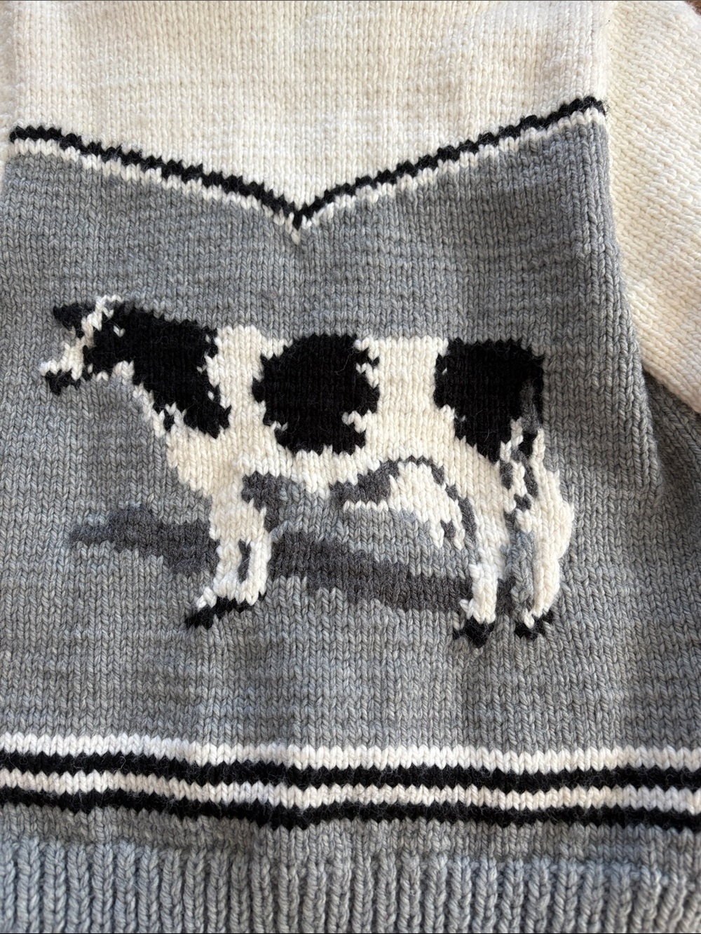 Handmade Vintage Chunky Zip-Front Cow Motif Sweater Vest in Gray & Cream - Picture 4 of 12